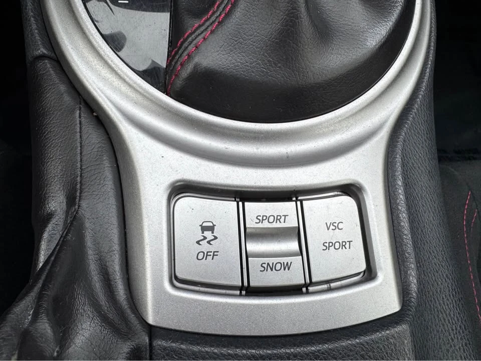 2015 Scion FR-S - Image 9 of 17