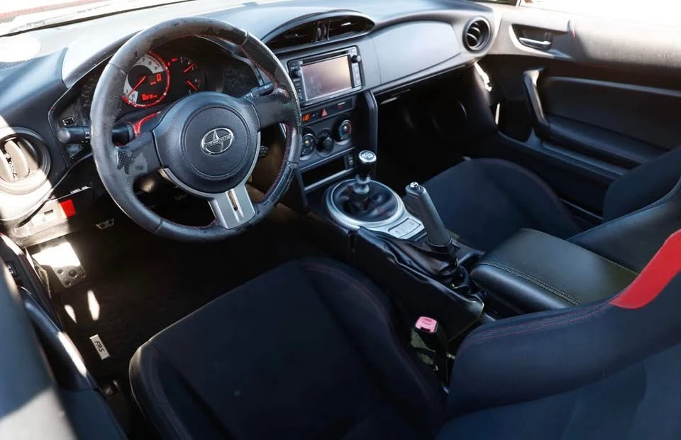 2015 Scion FR-S - Image 3 of 8