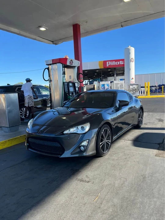 2015 Scion FR-S - Image 3 of 12