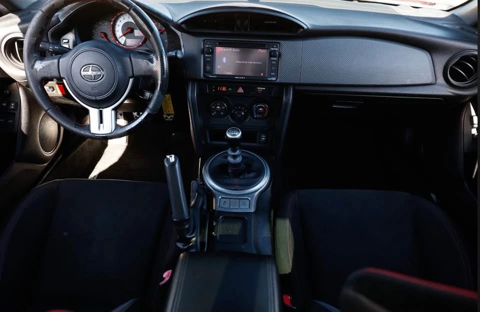 2015 Scion FR-S - Image 2 of 8