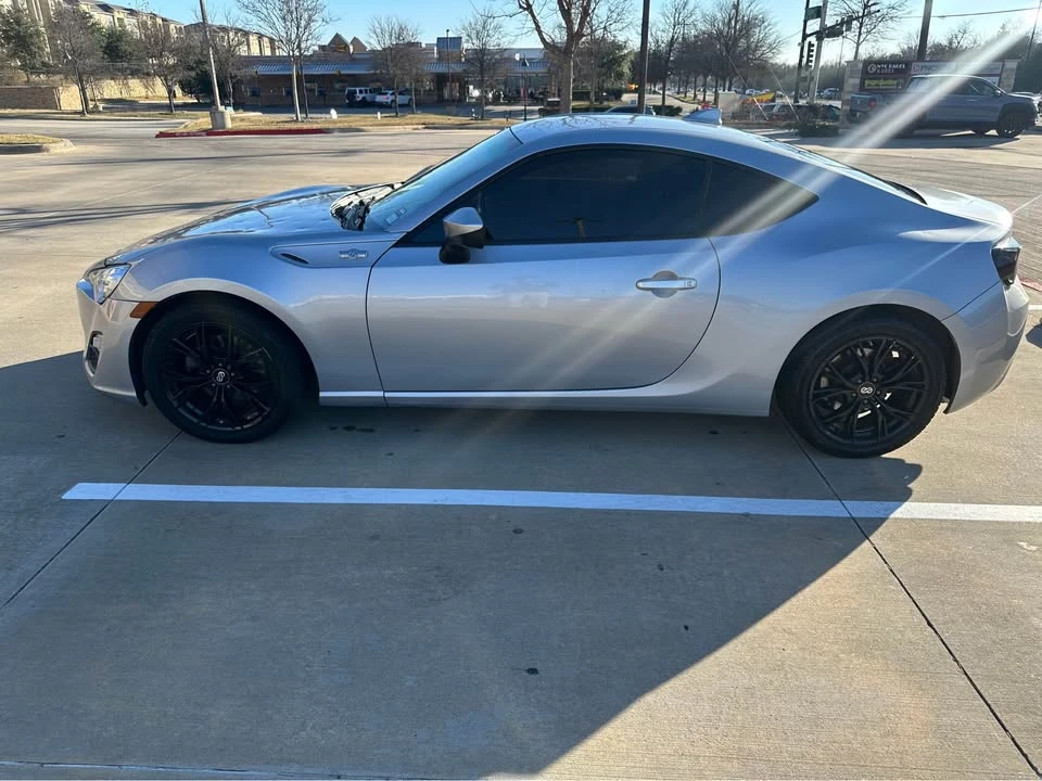 2015 Scion FR-S - Image 3 of 12