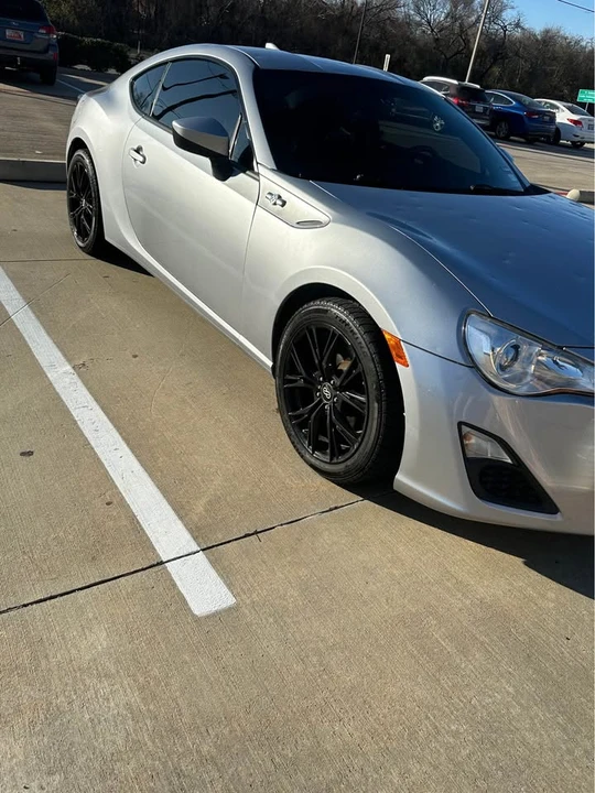 2015 Scion FR-S - Image 2 of 12