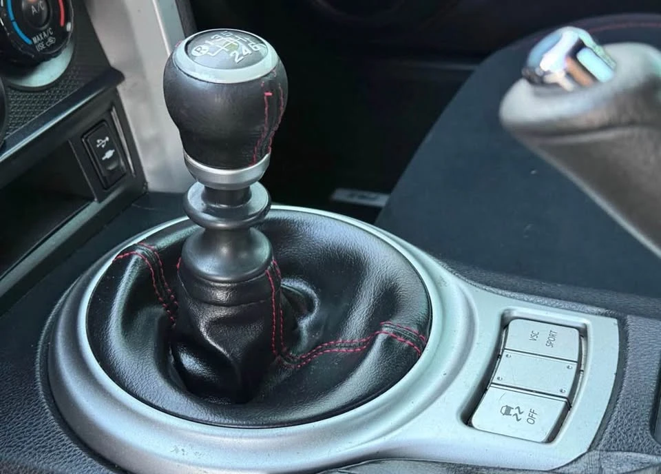 2015 Scion FR-S - Image 8 of 15