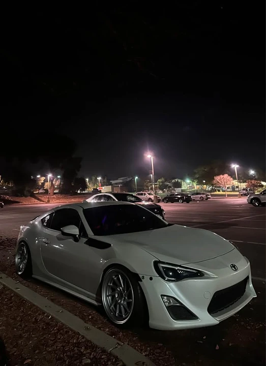 2015 Scion FR-S - Image 2 of 6