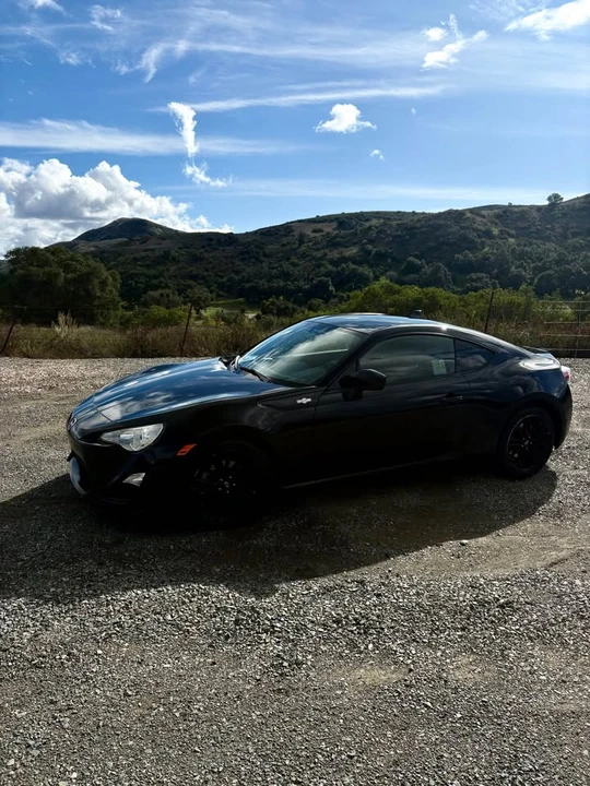 2015 Scion FR-S - Image 2 of 20