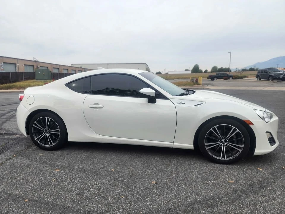 2015 Scion FR-S - Image 5 of 13