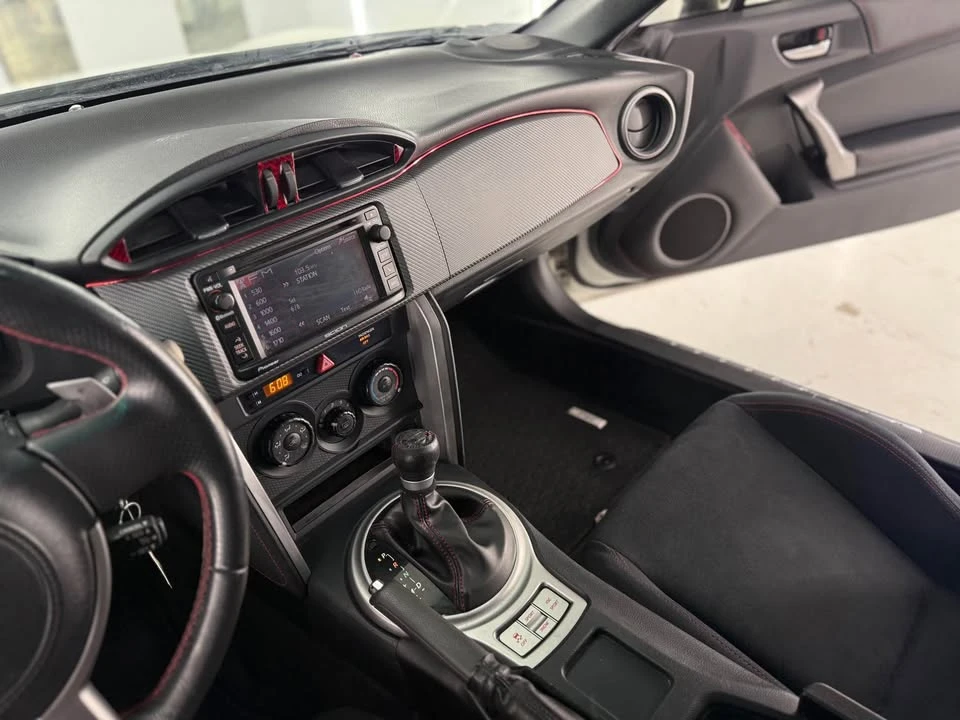 2015 Scion FR-S - Image 15 of 16