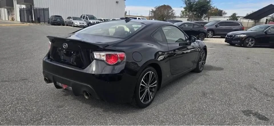 2015 Scion FR-S - Image 4 of 17