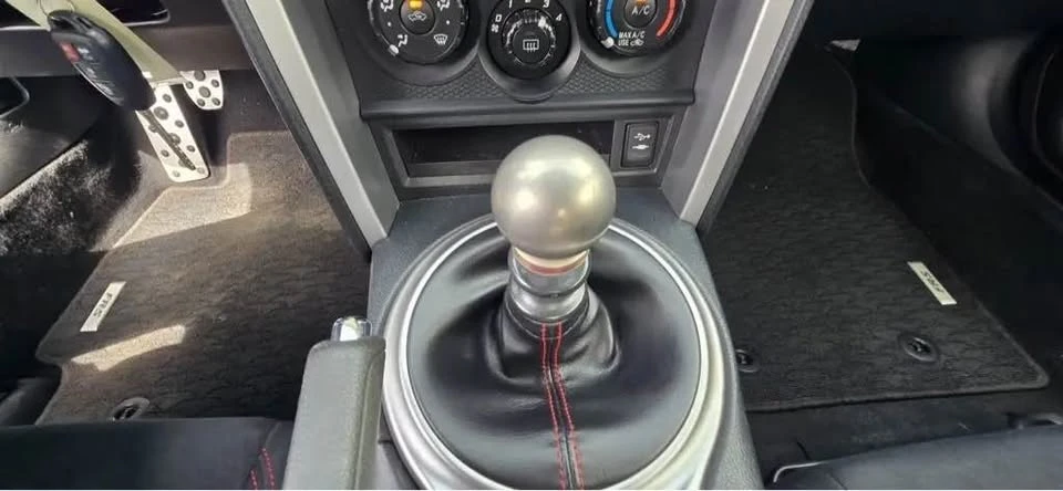 2015 Scion FR-S - Image 12 of 17