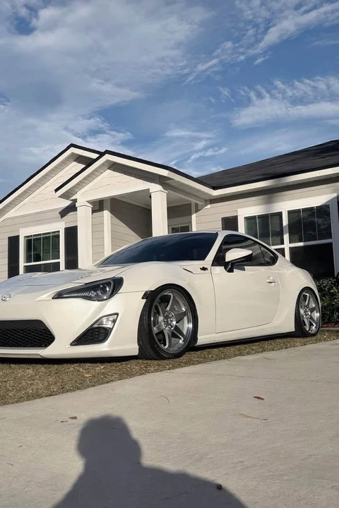 2015 Scion FR-S - Image 5 of 9