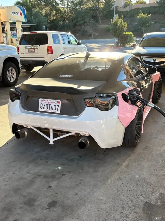 2015 Scion FR-S - Image 5 of 5