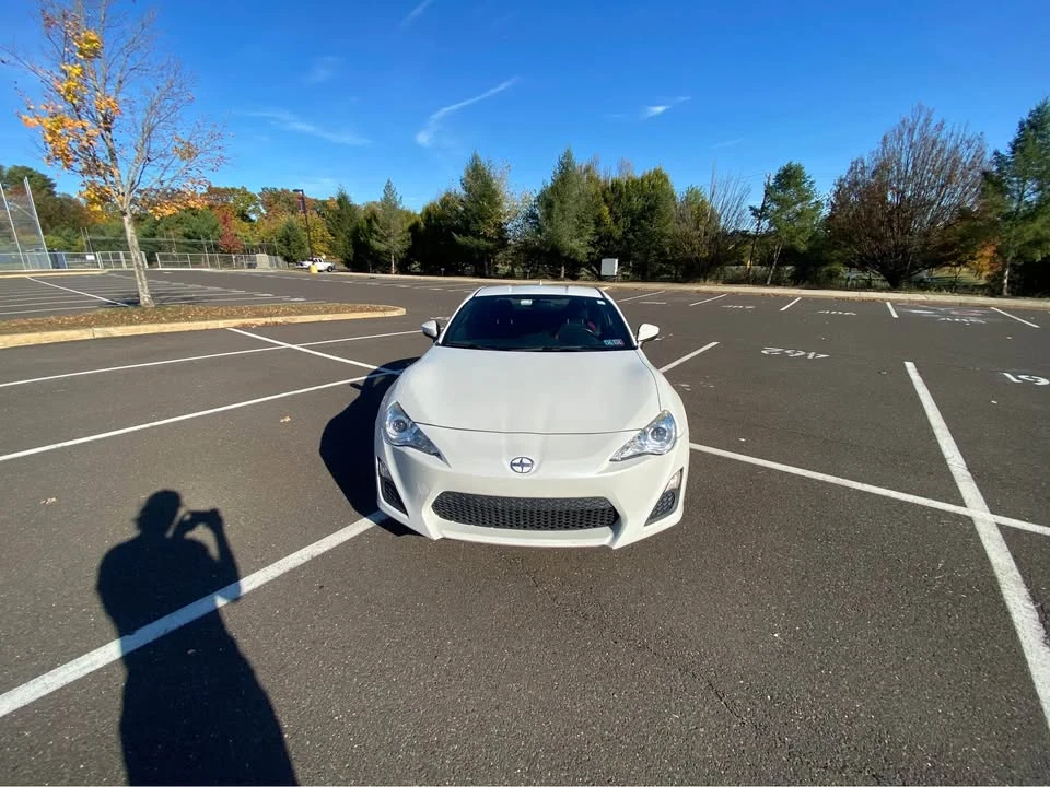 2015 Scion FR-S - Image 2 of 14