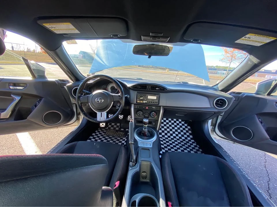 2015 Scion FR-S - Image 11 of 14