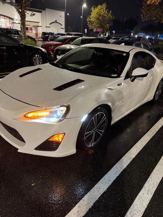 2015 Scion FR-S - Image 6 of 8