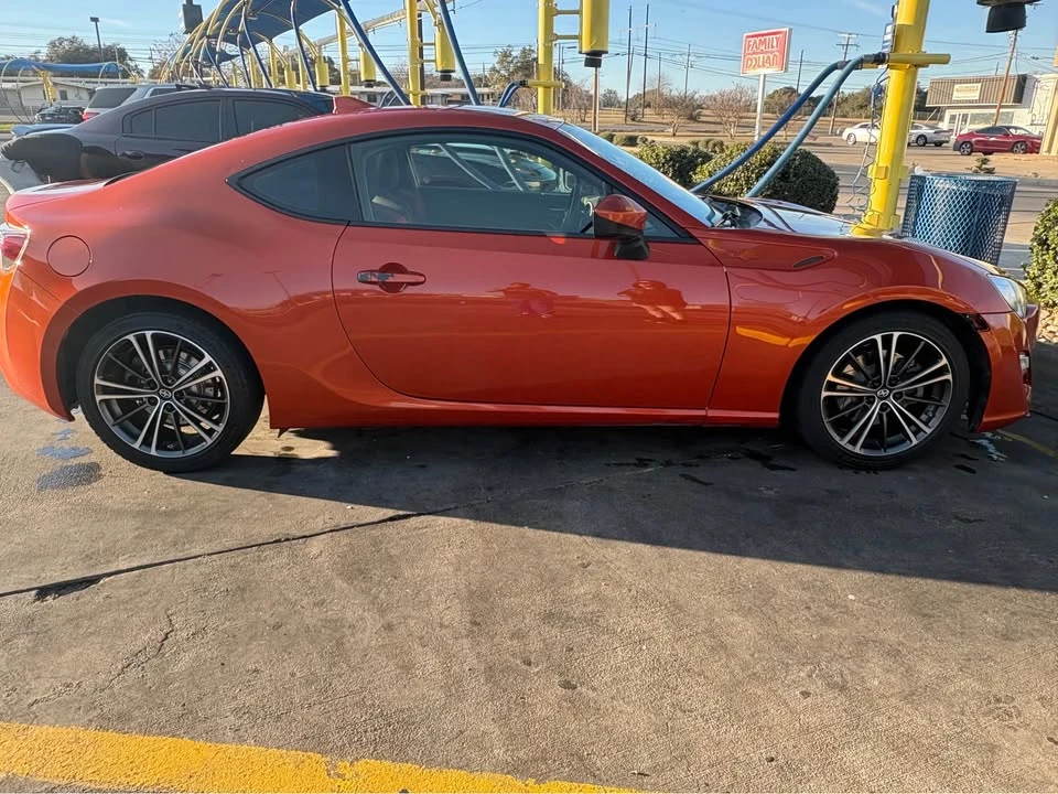 2015 Scion FR-S - Image 4 of 8