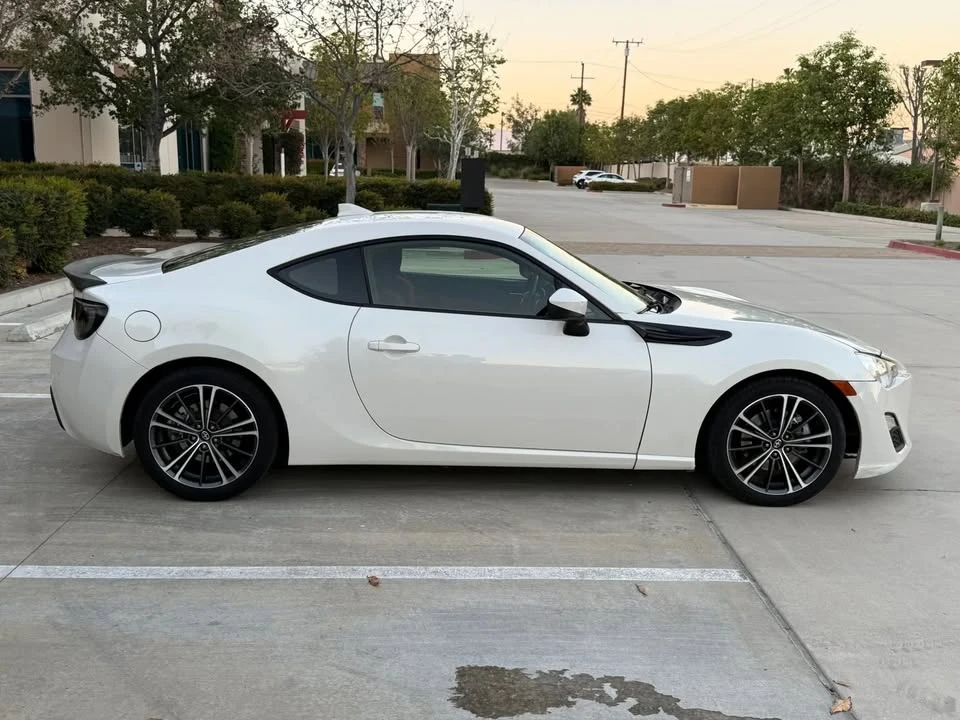 2015 Scion FR-S - Image 4 of 20