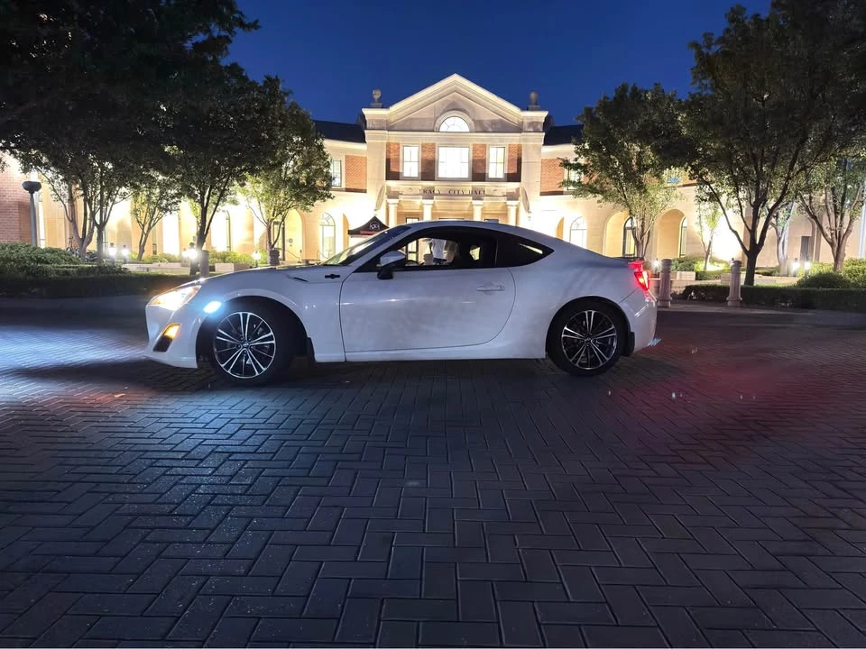 2015 Scion FR-S - Image 7 of 8