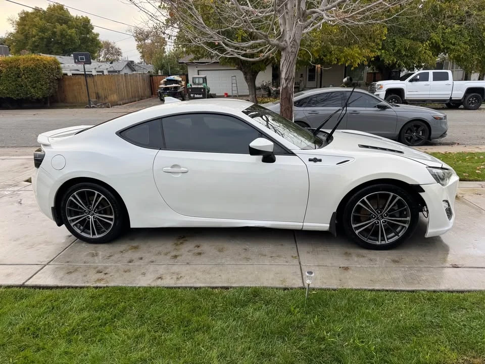 2015 Scion FR-S - Image 5 of 8