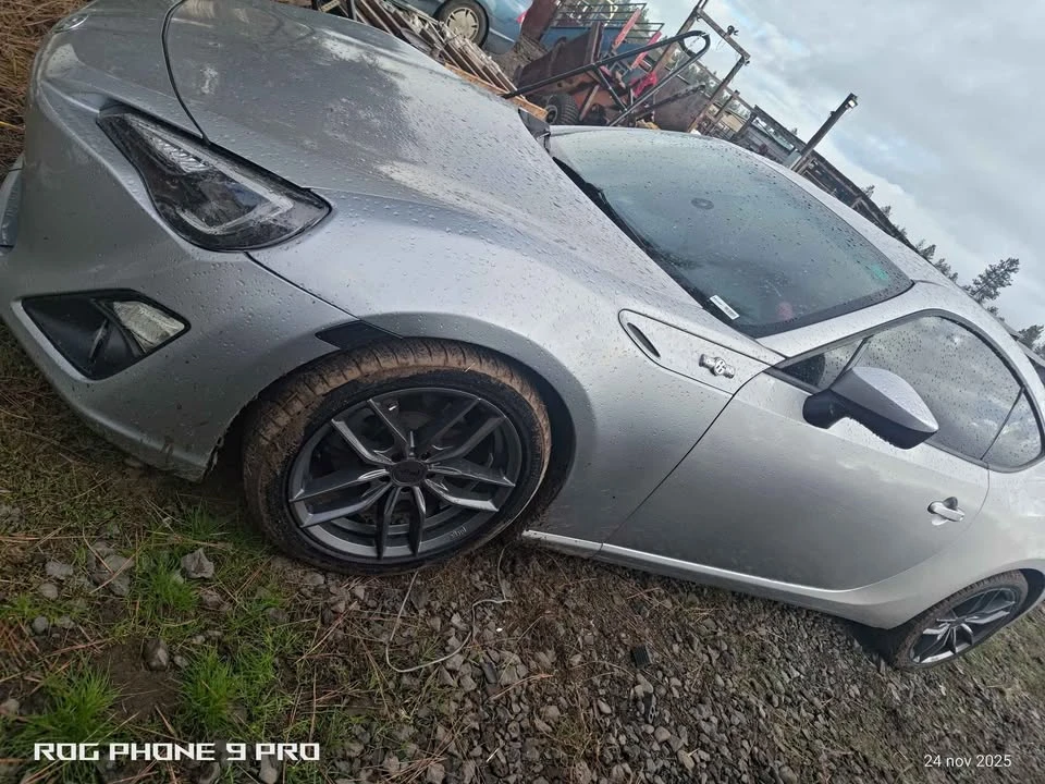 2015 Scion FR-S - Image 4 of 5