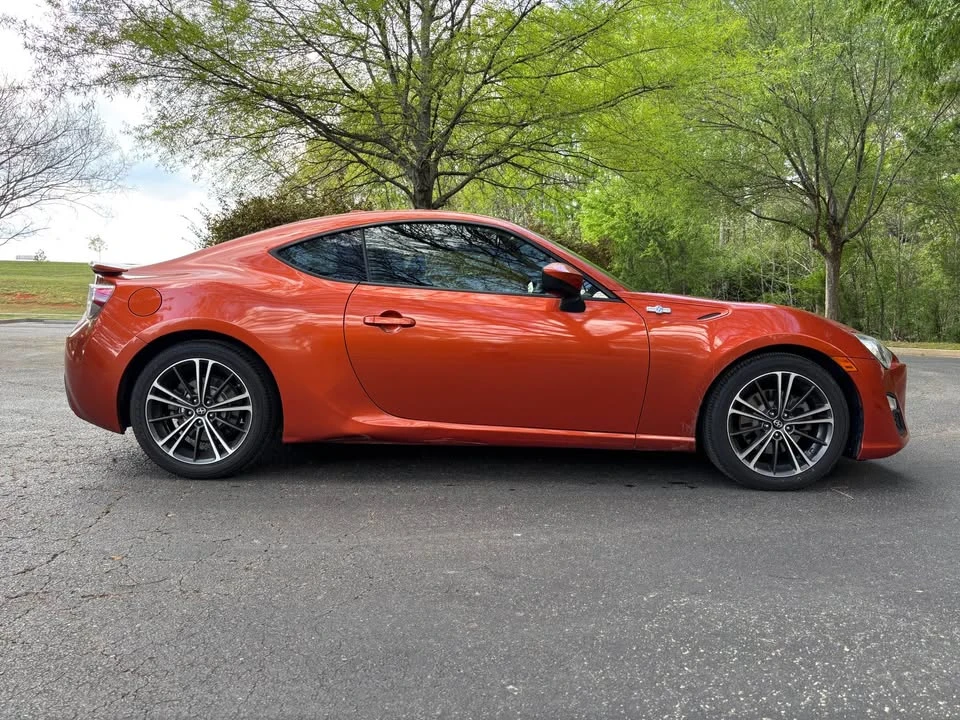 2015 Scion FR-S - Image 3 of 16