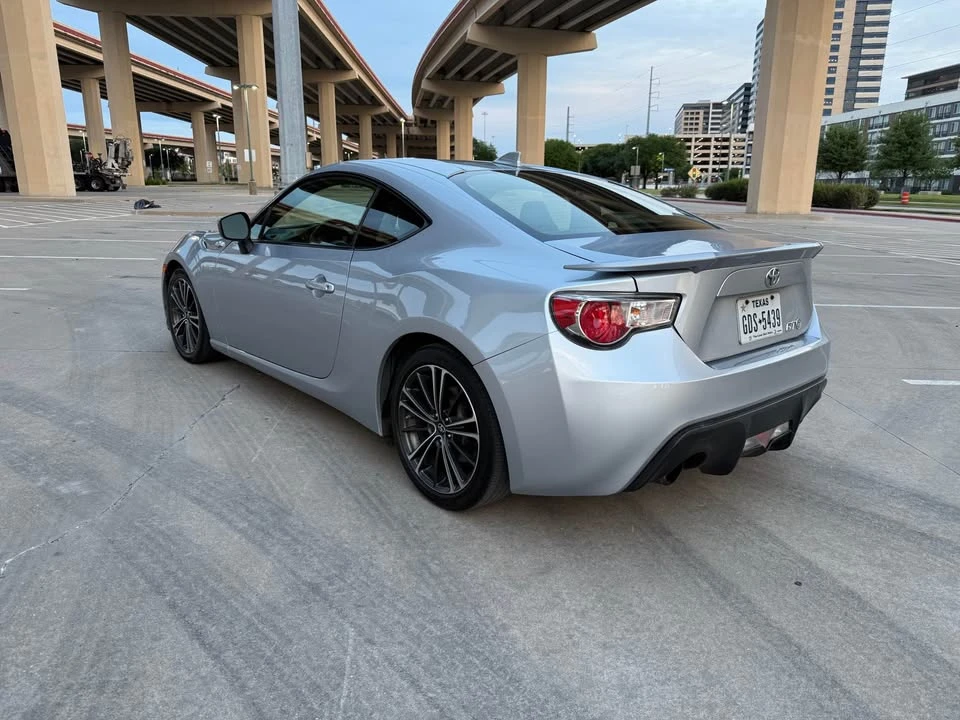 2015 Scion FR-S - Image 3 of 11