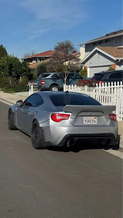 2015 Scion FR-S - Image 9 of 16