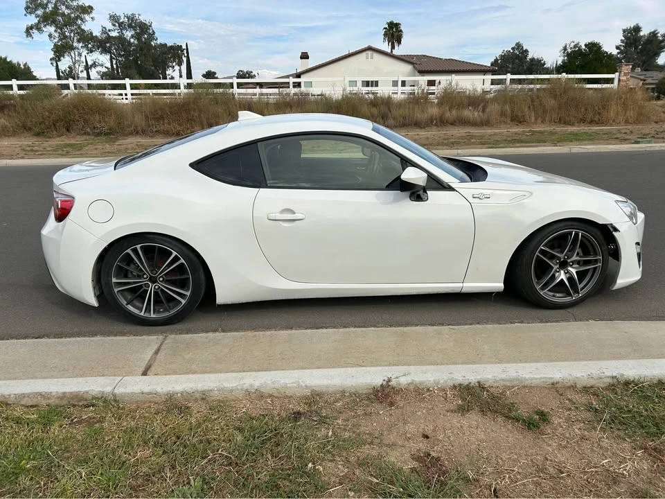 2015 Scion FR-S - Image 2 of 7