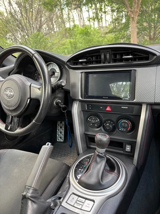 2015 Scion FR-S - Image 10 of 16