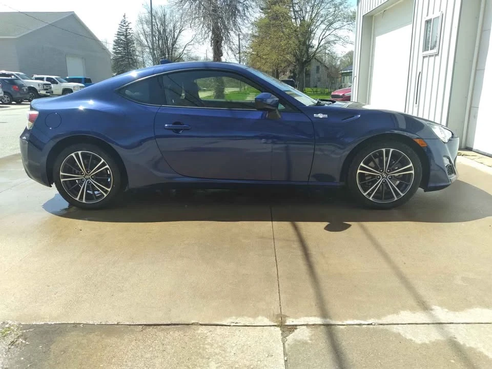 2015 Scion FR-S - Image 3 of 17
