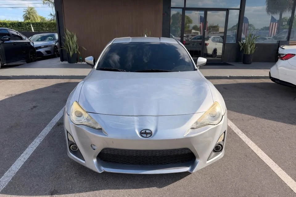 2015 Scion FR-S - Image 2 of 12