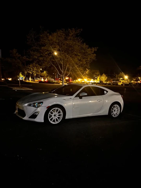 2015 Scion FR-S - Image 4 of 7