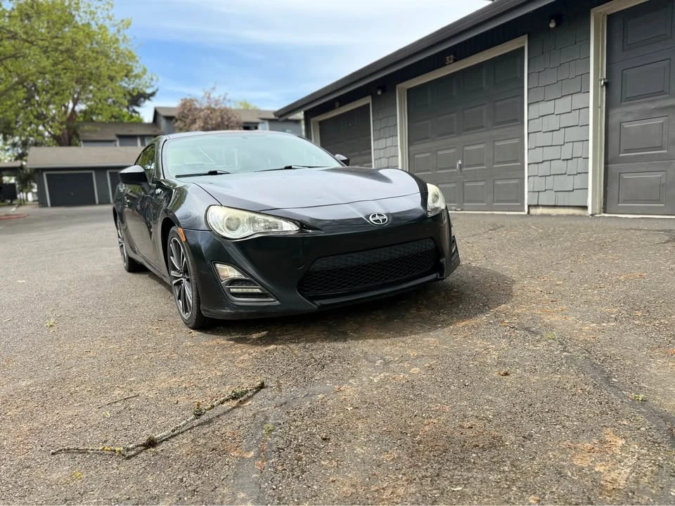2015 Scion FR-S - Image 2 of 13