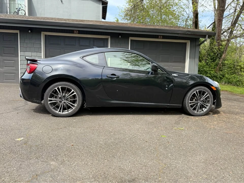 2015 Scion FR-S - Image 3 of 11