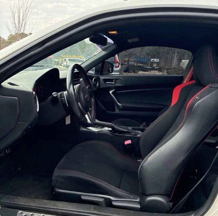 2015 Scion FR-S - Image 16 of 19