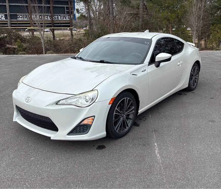2015 Scion FR-S - Image 10 of 19