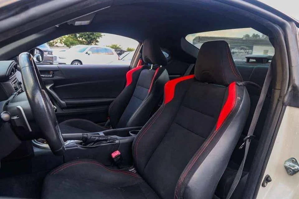 2015 Scion FR-S - Image 15 of 19