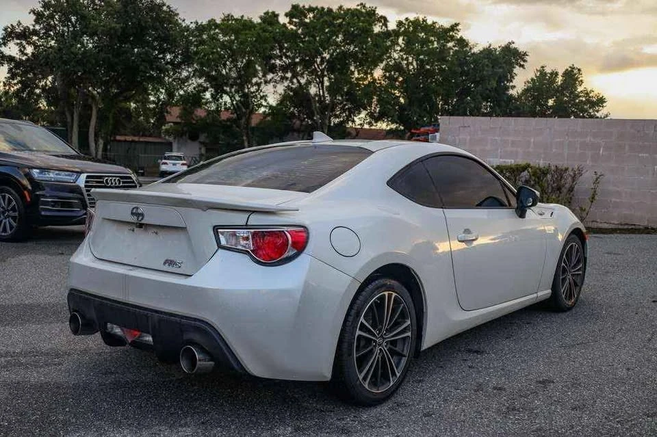 2015 Scion FR-S - Image 4 of 19
