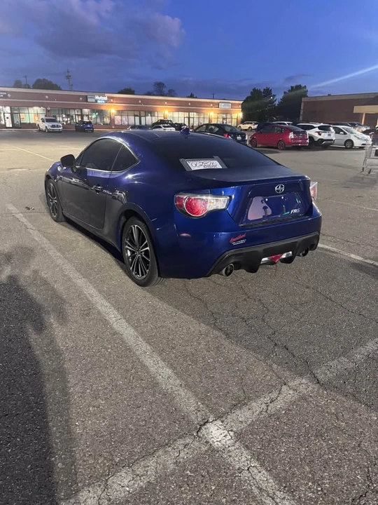 2015 Scion FR-S - Image 2 of 11