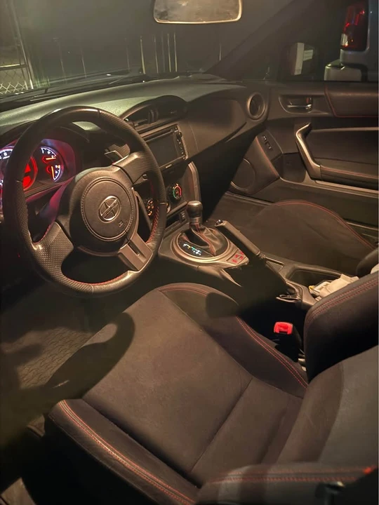 2015 Scion FR-S - Image 10 of 11