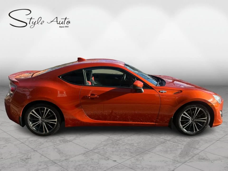 2015 Scion FR-S - Image 5 of 9