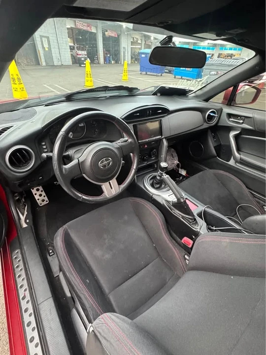 2015 Scion FR-S - Image 4 of 5