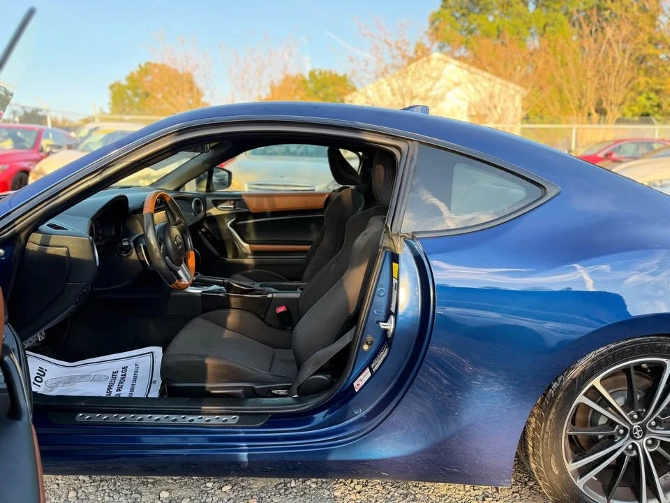 2015 Scion FR-S - Image 11 of 18