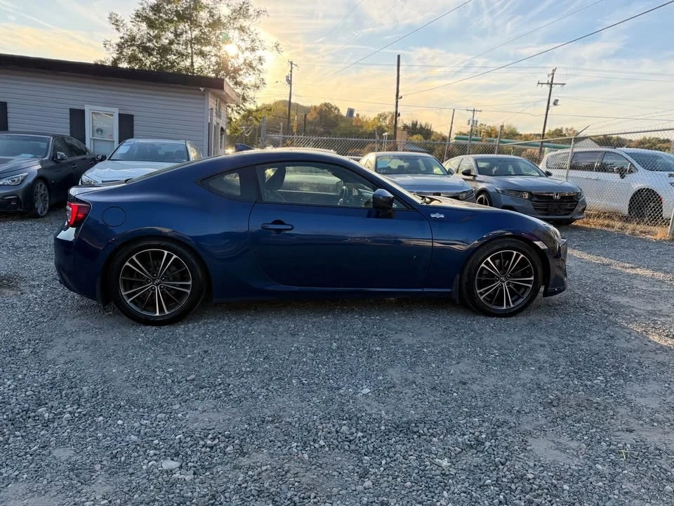 2015 Scion FR-S - Image 9 of 18