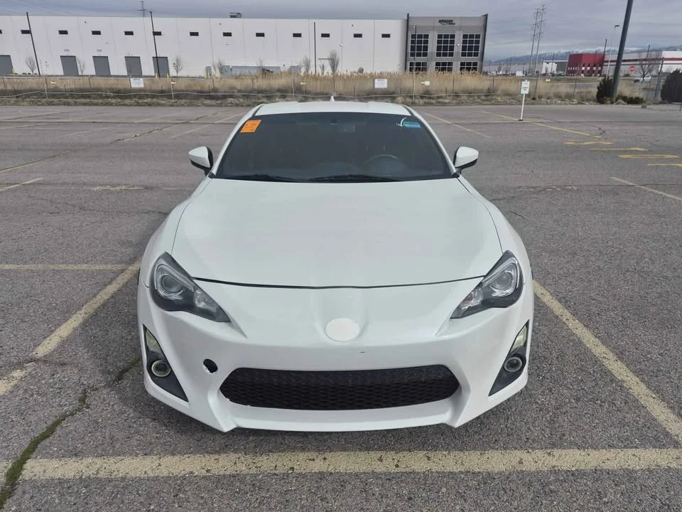 2015 Scion FR-S - Image 6 of 9