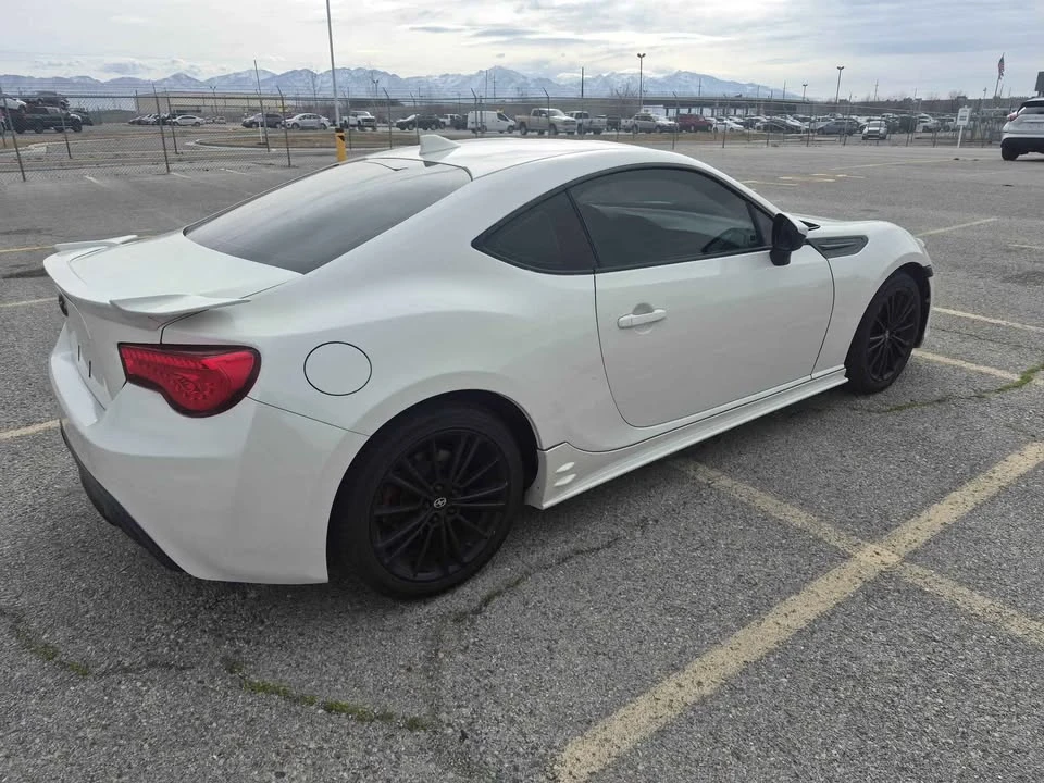 2015 Scion FR-S - Image 2 of 9