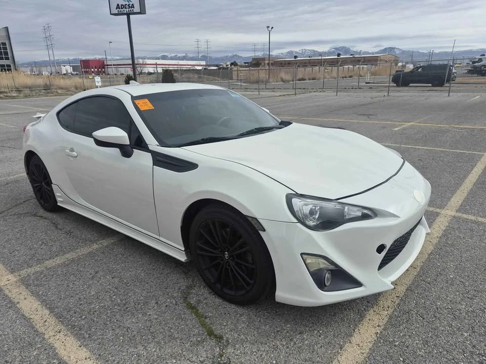 2015 Scion FR-S - Image 5 of 9