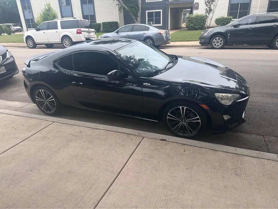 2015 Scion FR-S - Image 2 of 20