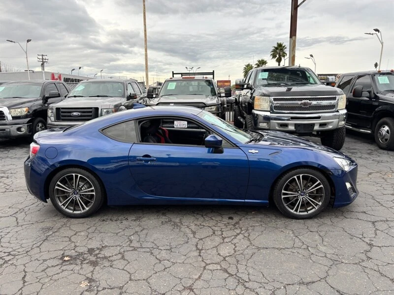 2015 Scion FR-S - Image 2 of 20