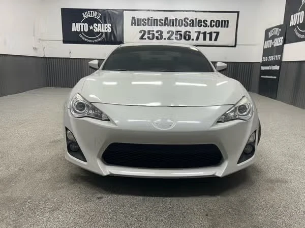 2015 Scion FR-S - Image 2 of 13