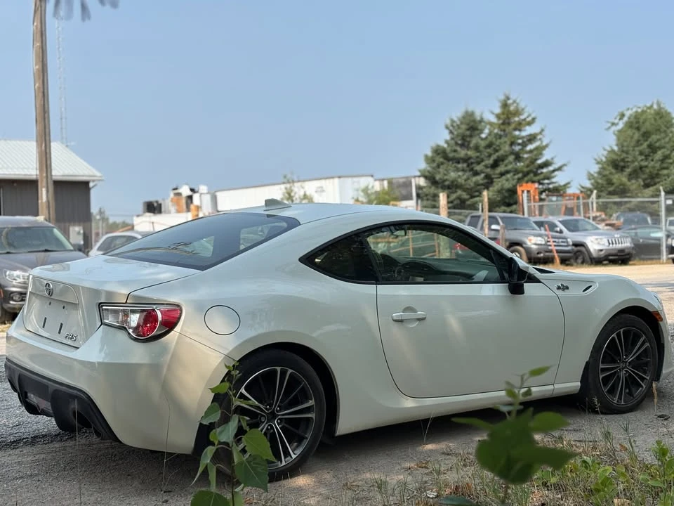 2015 Scion FR-S - Image 7 of 17